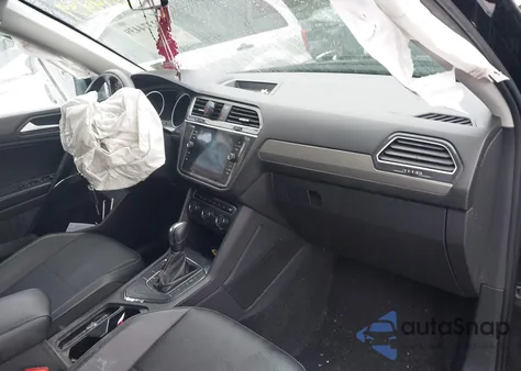 2021 Volkswagen Tiguan 2.0T Se/2.0T Se R-Line Black/2.0T Sel from USA, damaged, VIN 3VV3B7AX4MM114454